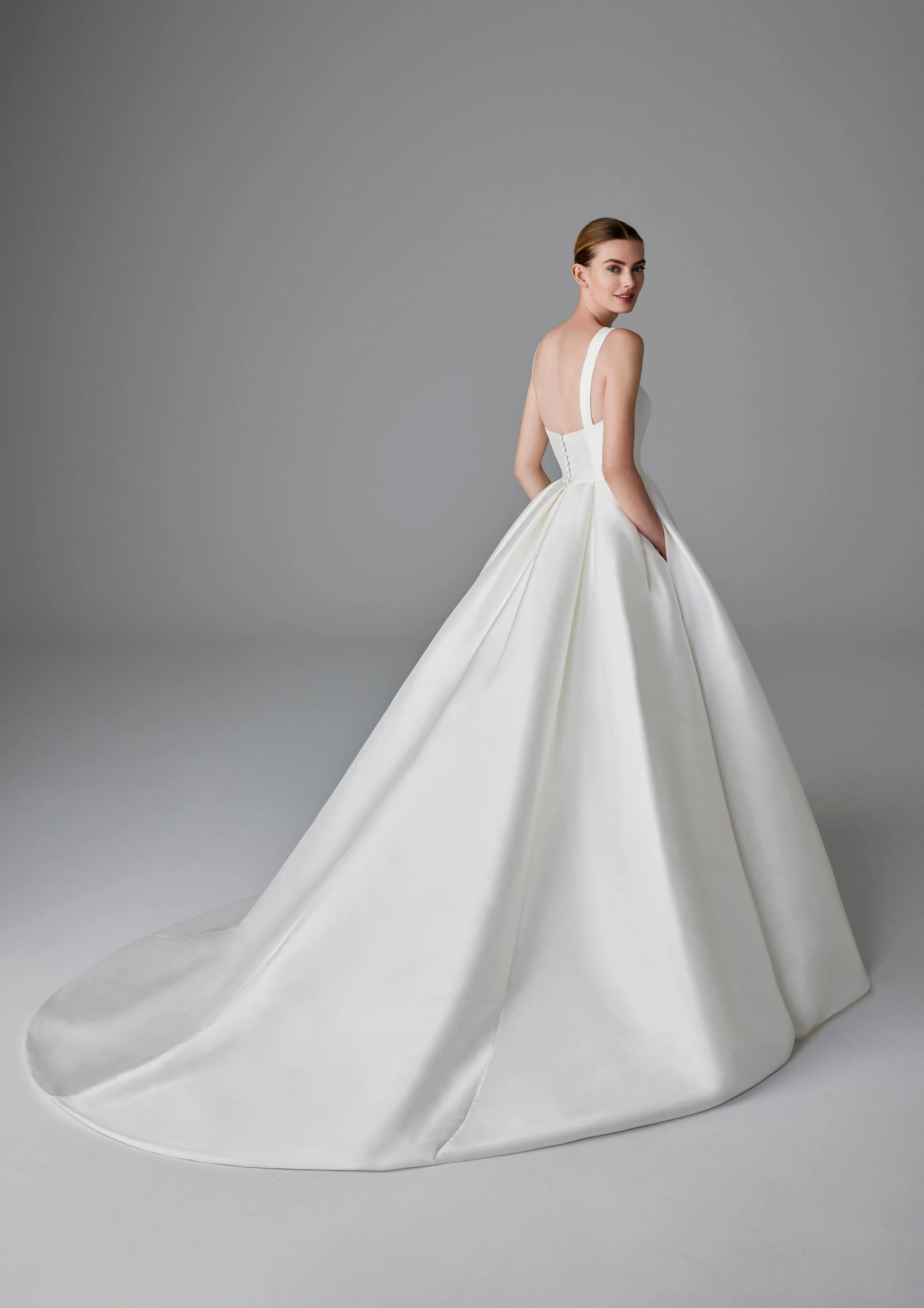Pronovias: Rosamund - Image 2