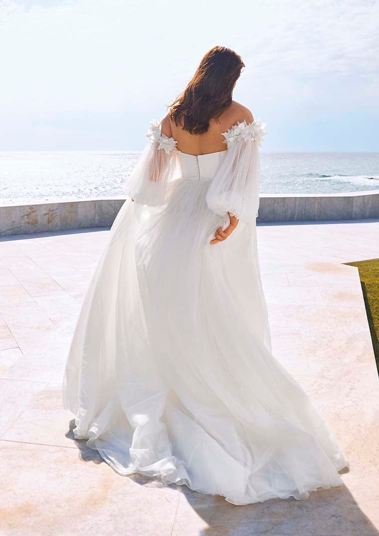 Pronovias: Rosy - Image 6