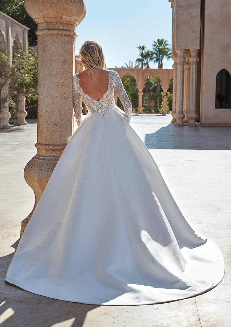 Pronovias: Laki - Image 2